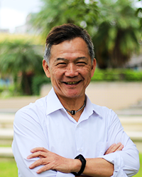 沈中元老師照片